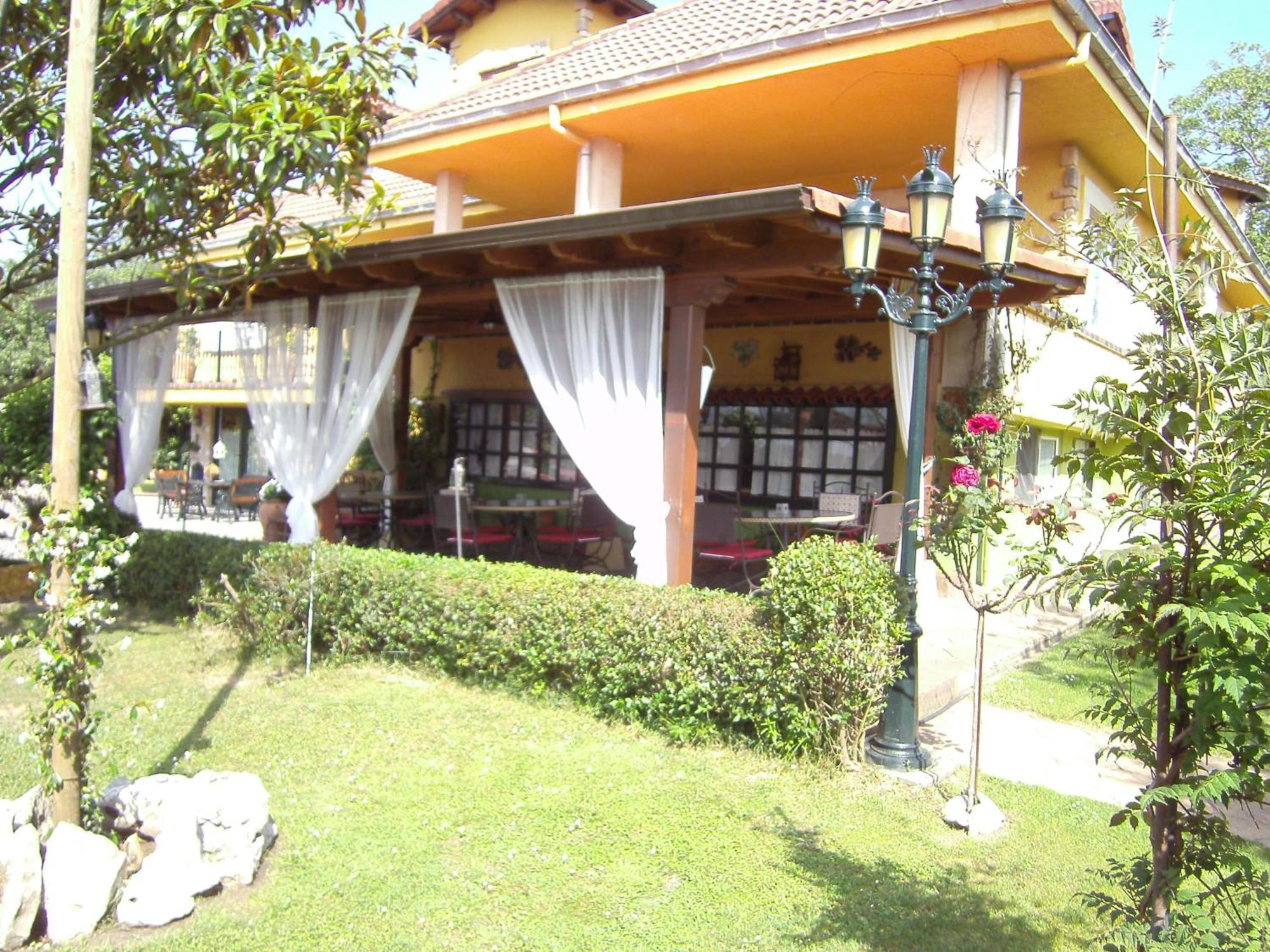 Hosteria Las Fuentes Rubayo Esterno foto