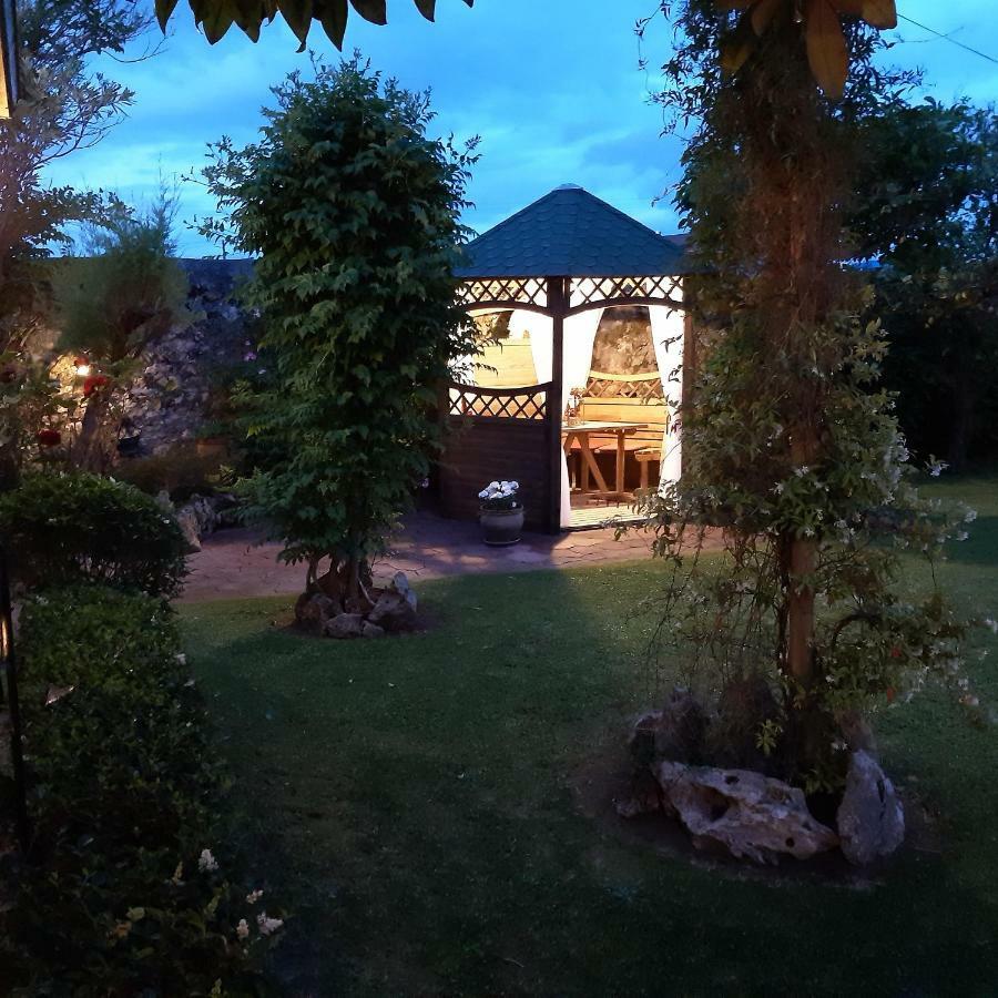 Hosteria Las Fuentes Rubayo Esterno foto