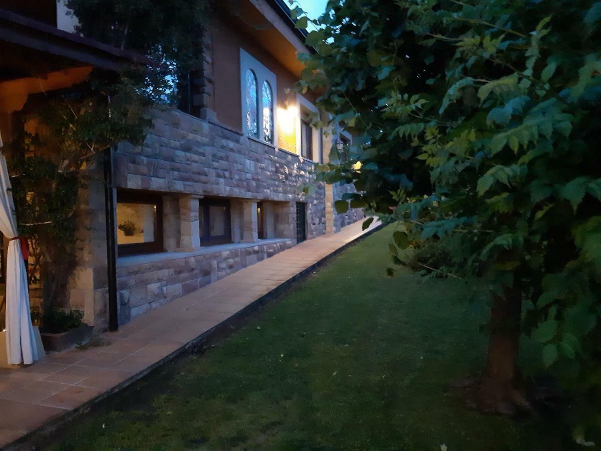 Hosteria Las Fuentes Rubayo Esterno foto